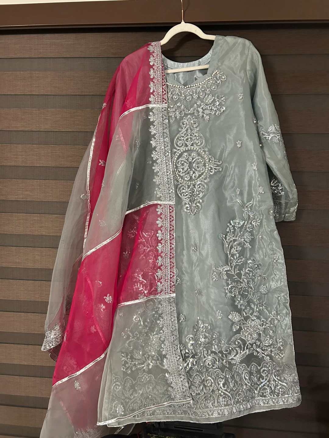 New Grey & Pink Embroidered Shalwar Kameez - photo 3