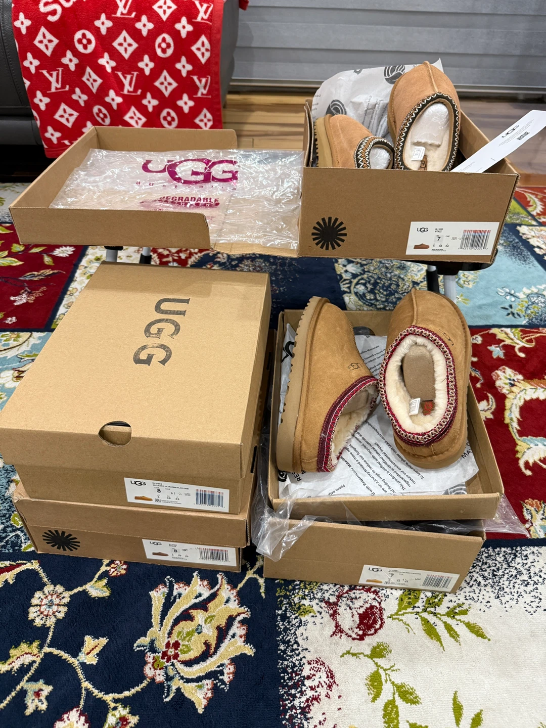 UGG Tasman Women's Slippers - Size 8 and 7 - photo 2