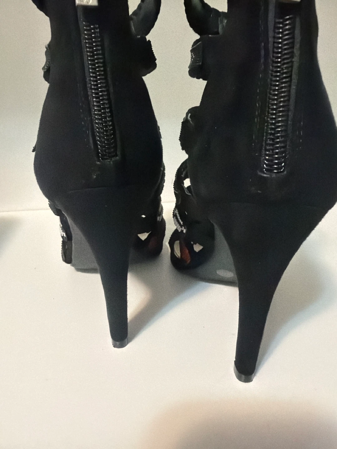 Jessica Simpson Black beaded Heels - Size 7 - photo 3