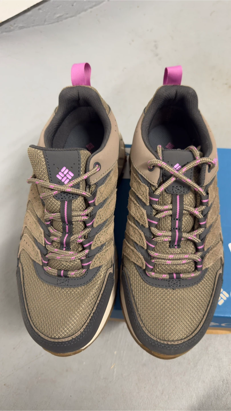 Columbia Strata Trail Low WP Wide Women's Size 9