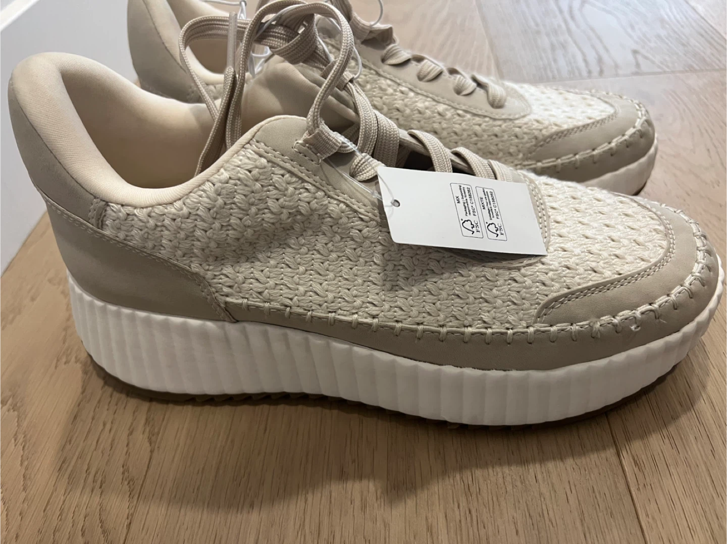 DV by Dolce Vita Women’s Knit Sneakers – Size 9 | New (No Box) - photo 2