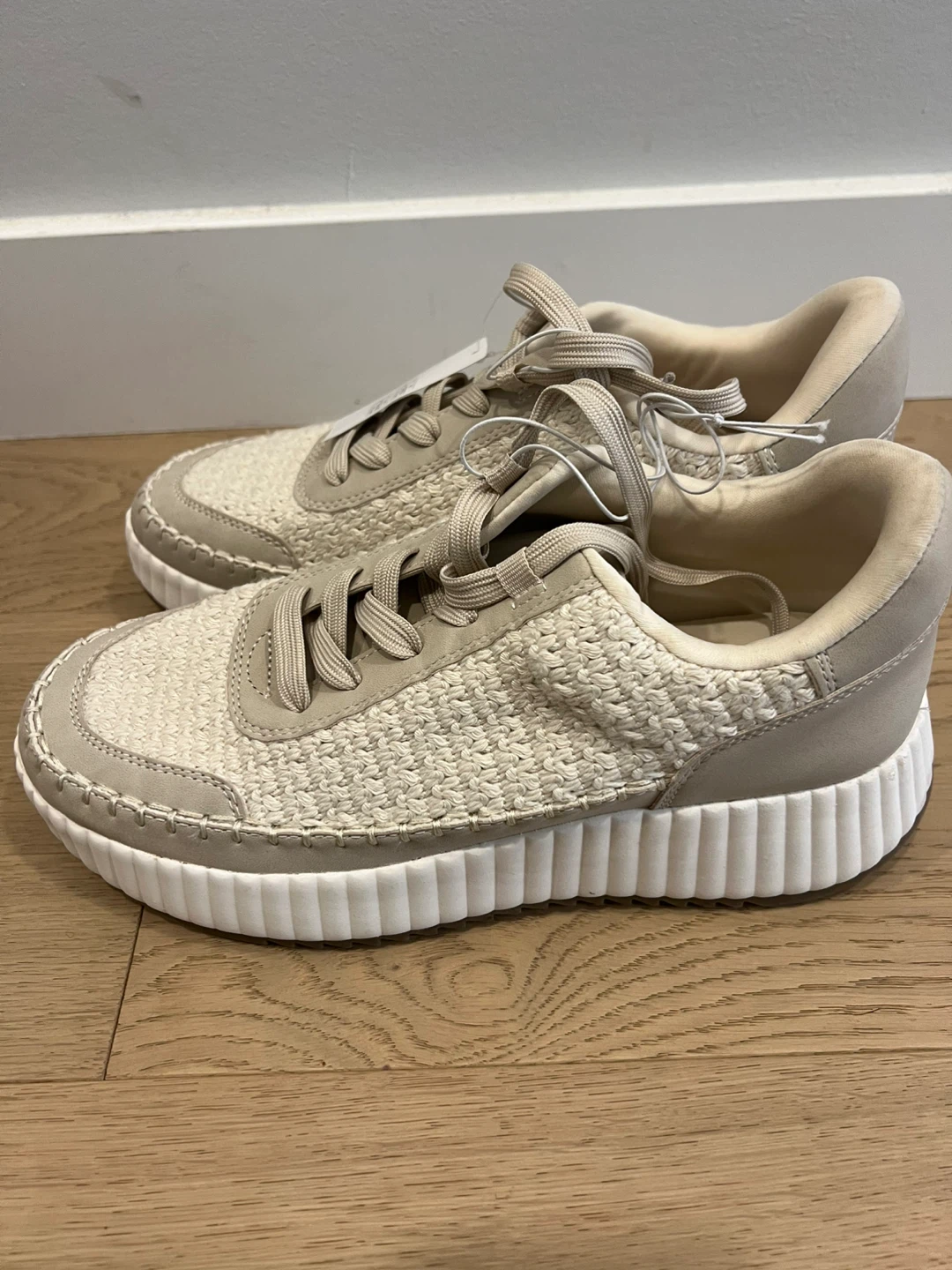 DV by Dolce Vita Women’s Knit Sneakers – Size 9 | New (No Box)