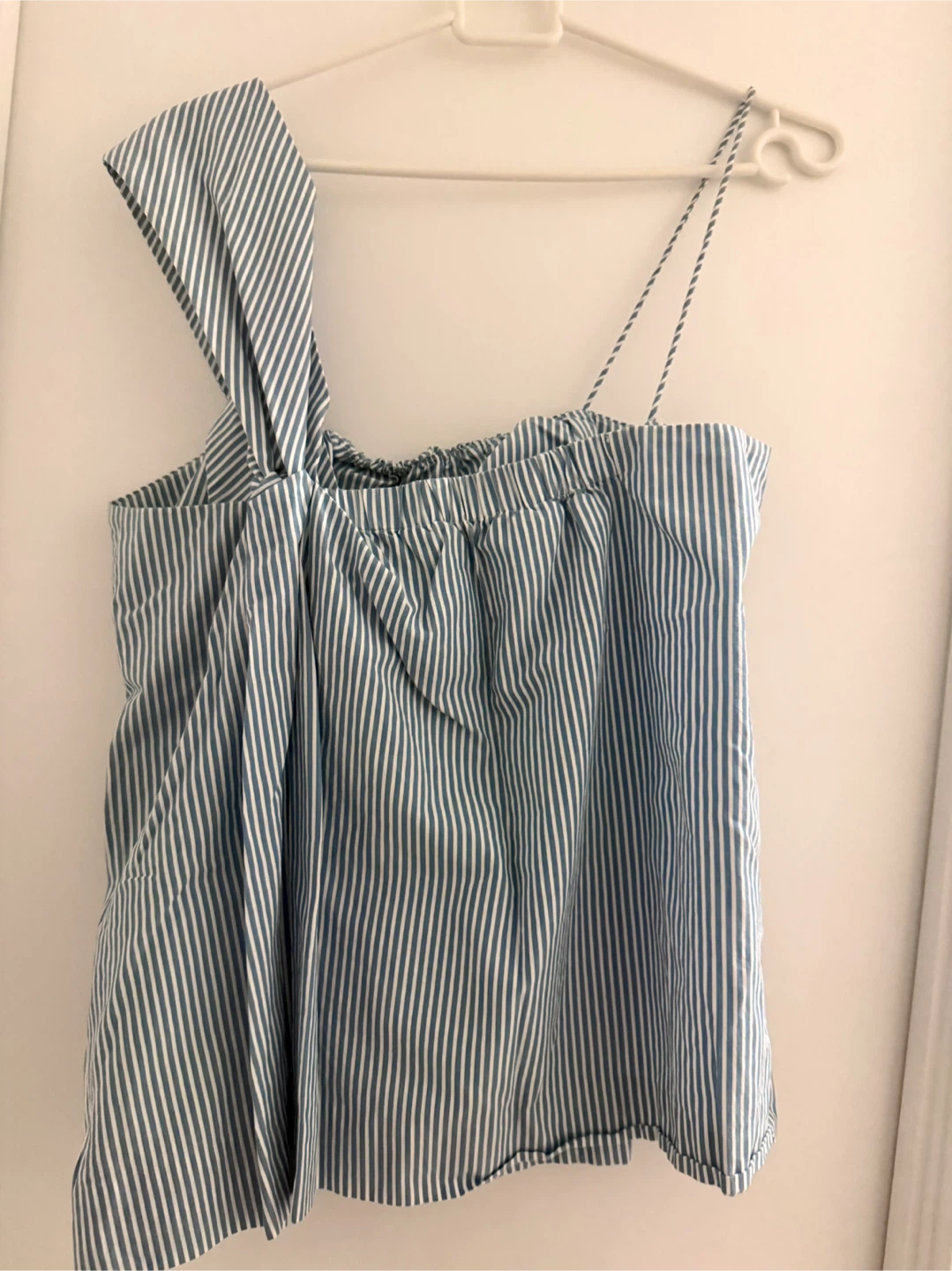NEW COS Striped One-Shoulder Top - photo 2