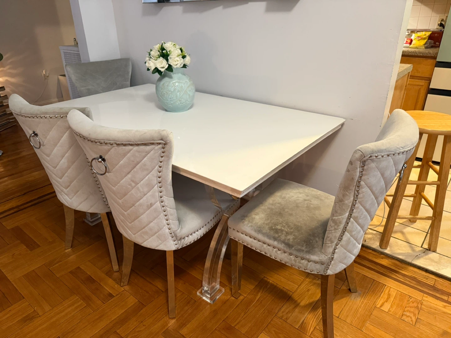 Dining Table with 4 Chairs - photo 4