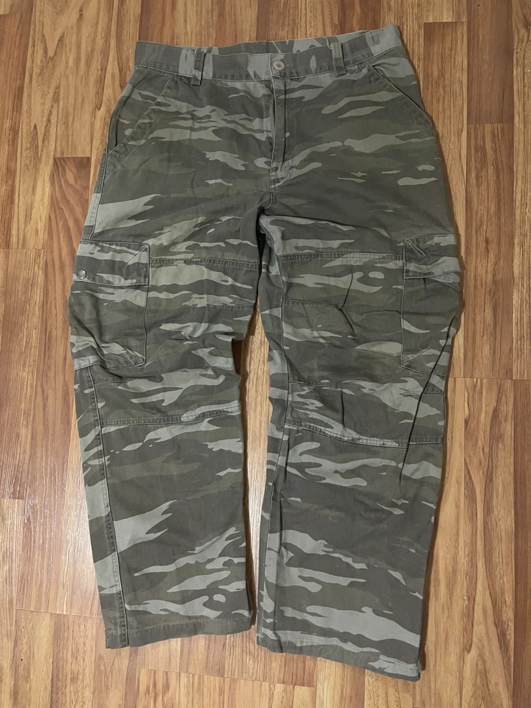Tommy Hilfiger Baggy Camo Cargo Pants - photo 2