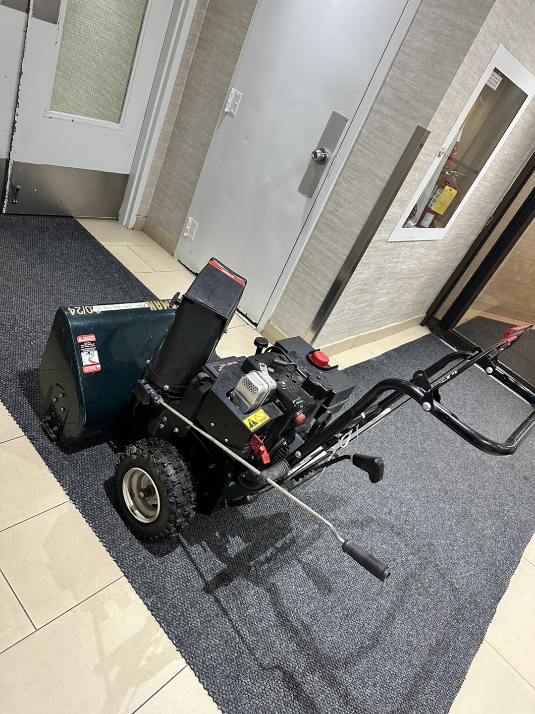 Craftsman 24" Snowblower - Ready for Winter! - photo 2