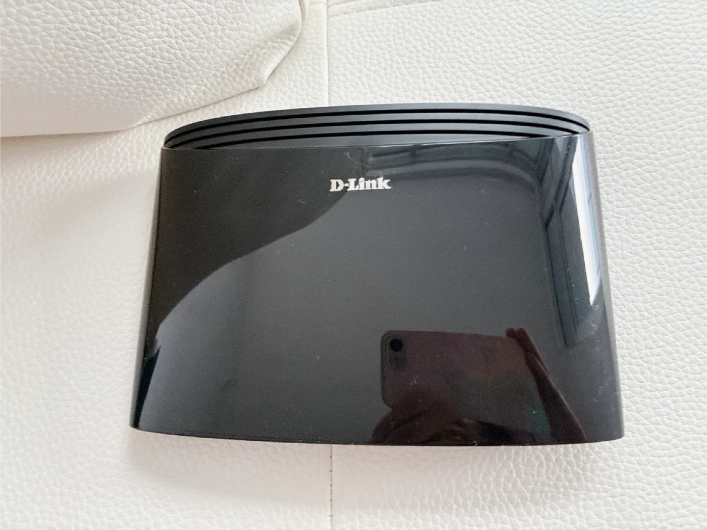 D-Link DES-1008E Network Switch