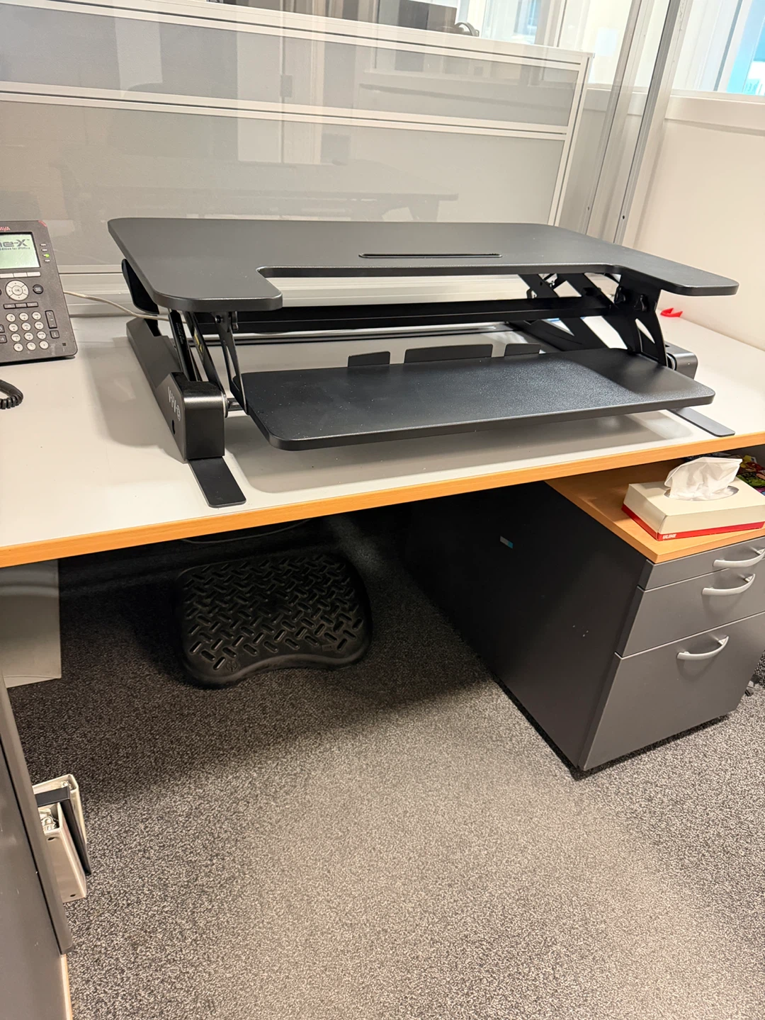 Varidesk Pro Plus 36 Standing Desk Converter - Black - photo 2