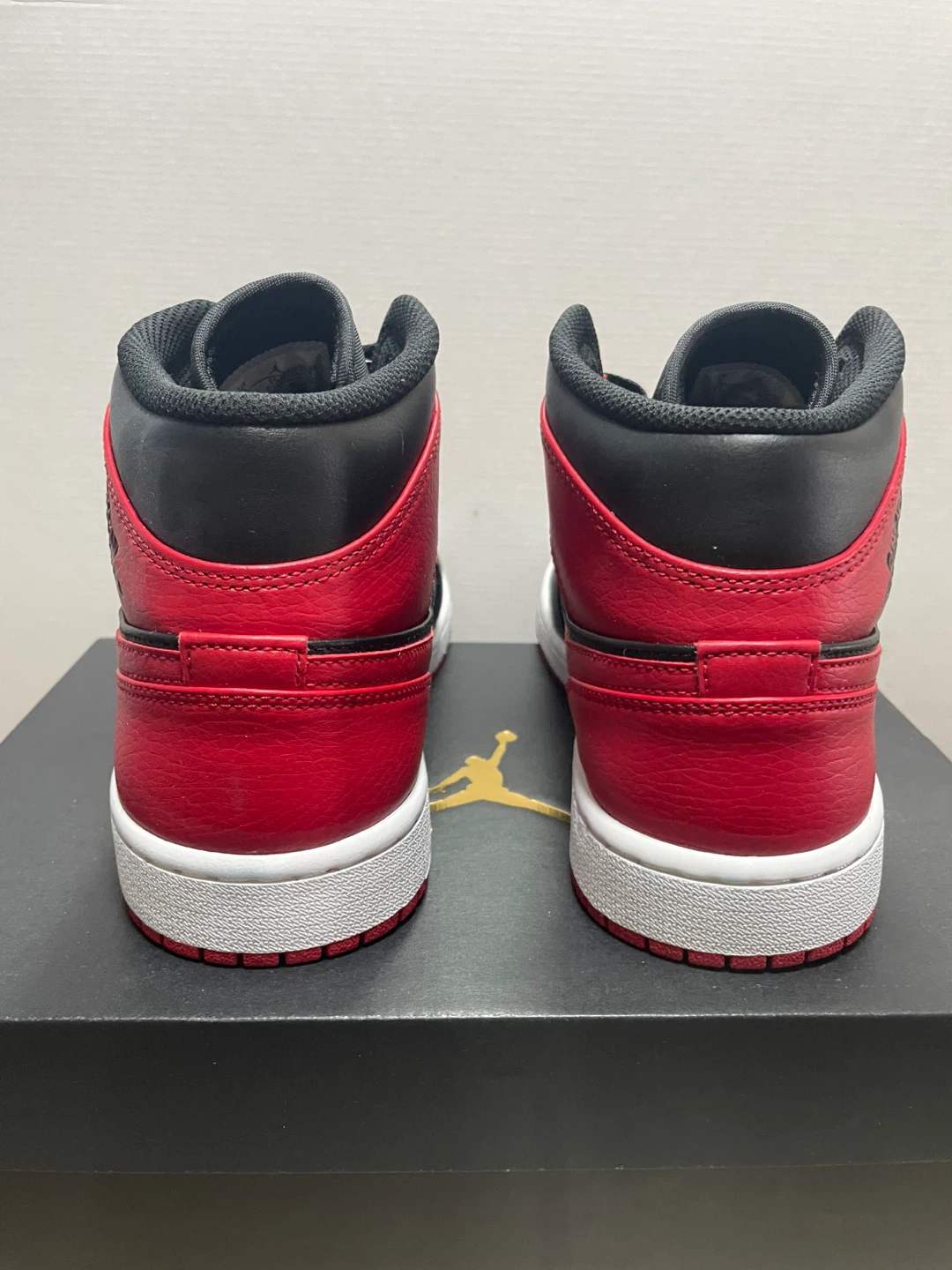 Air Jordan 1 Mid Black/Red - photo 5