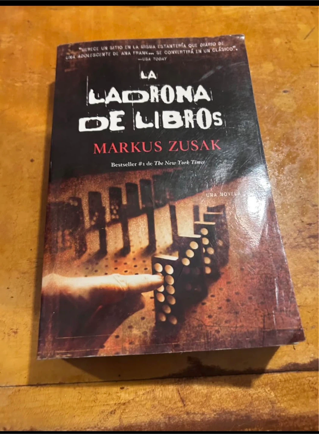 La Ladrona de Libros by Markus Zusak