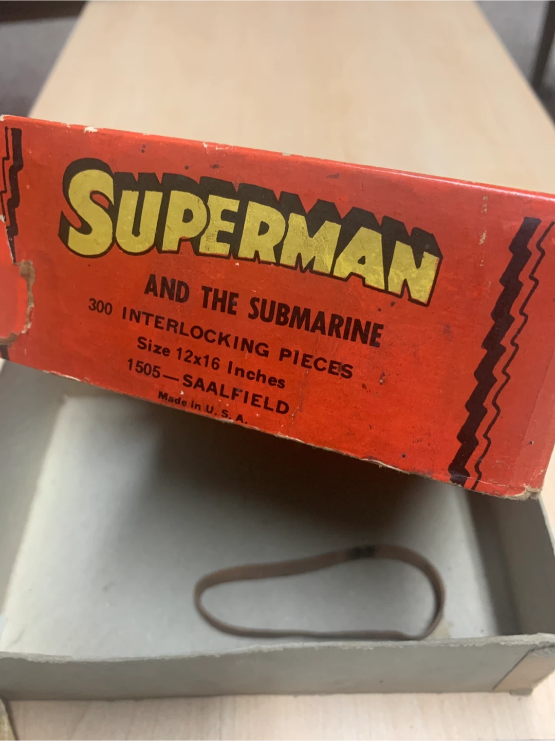 Rare Vintage Superman 300-Piece Picture Puzzle - photo 2