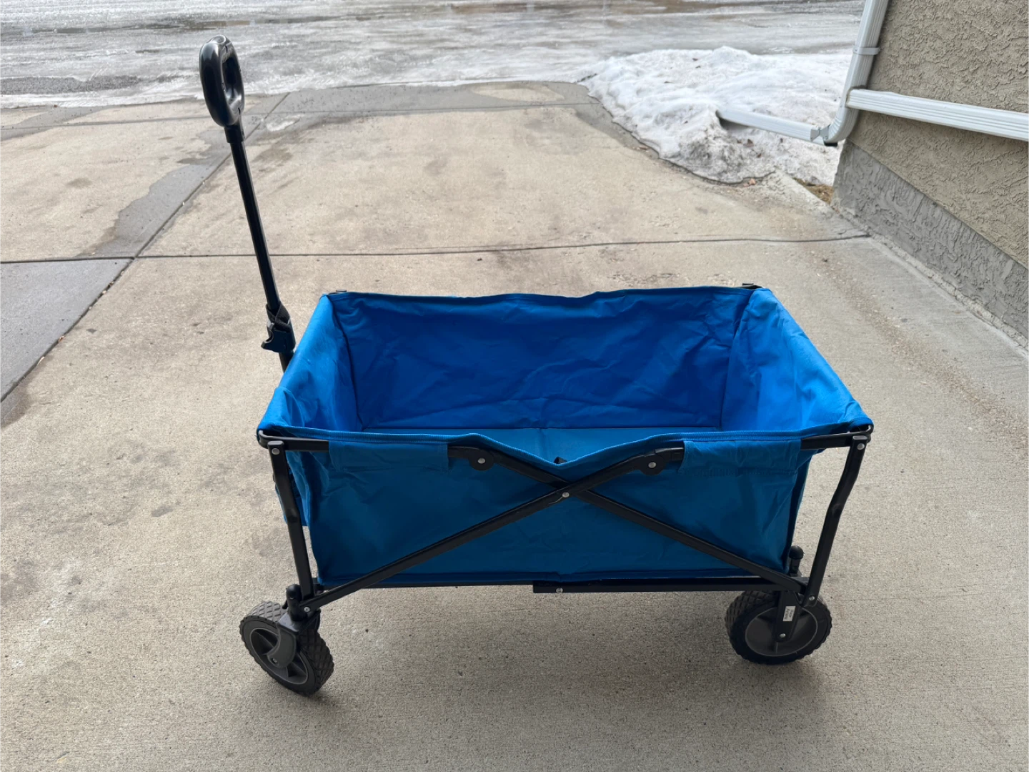 Blue Folding Wagon