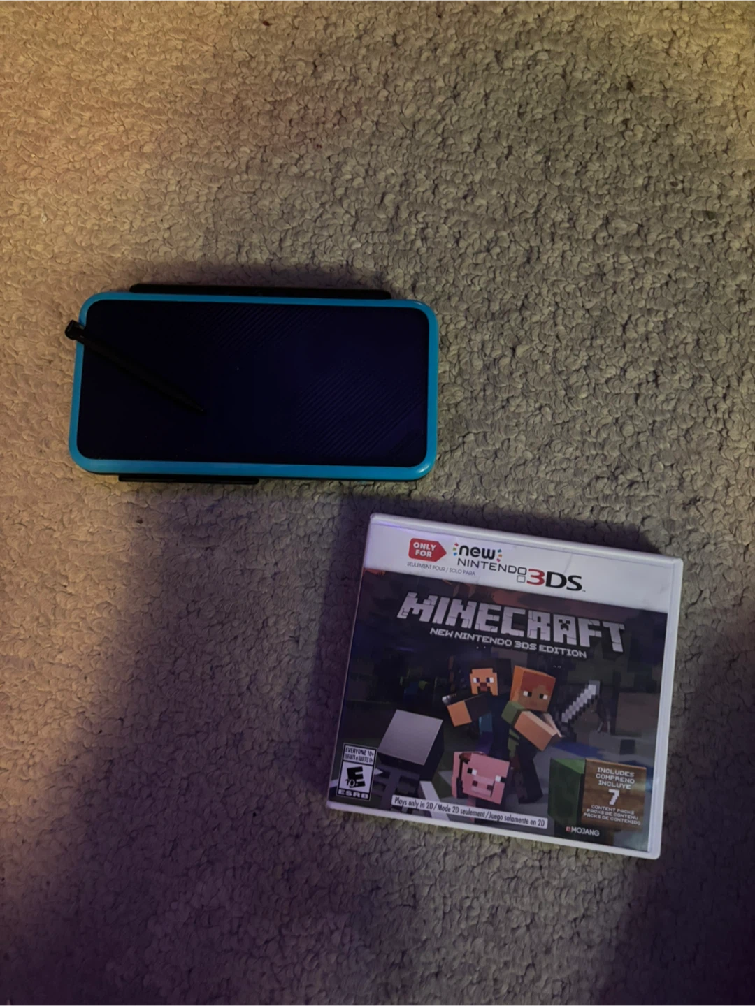 Nintendo 2DS w/ Minecraft 3DS Edition