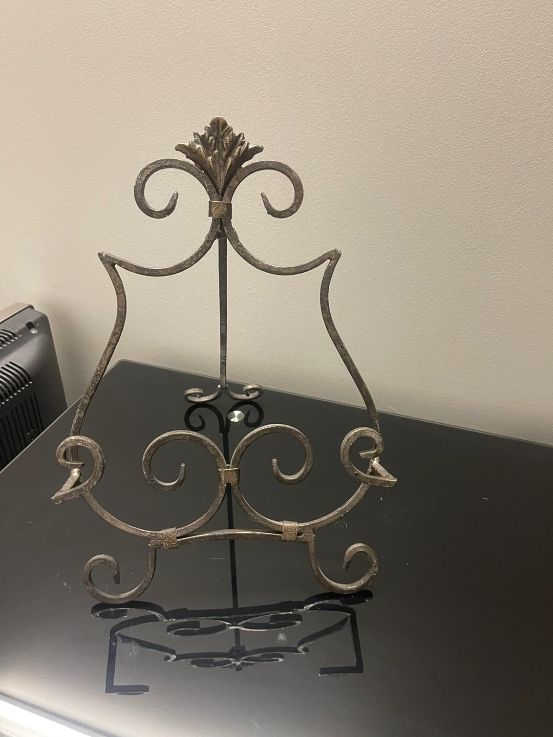 Metal Easel Stand