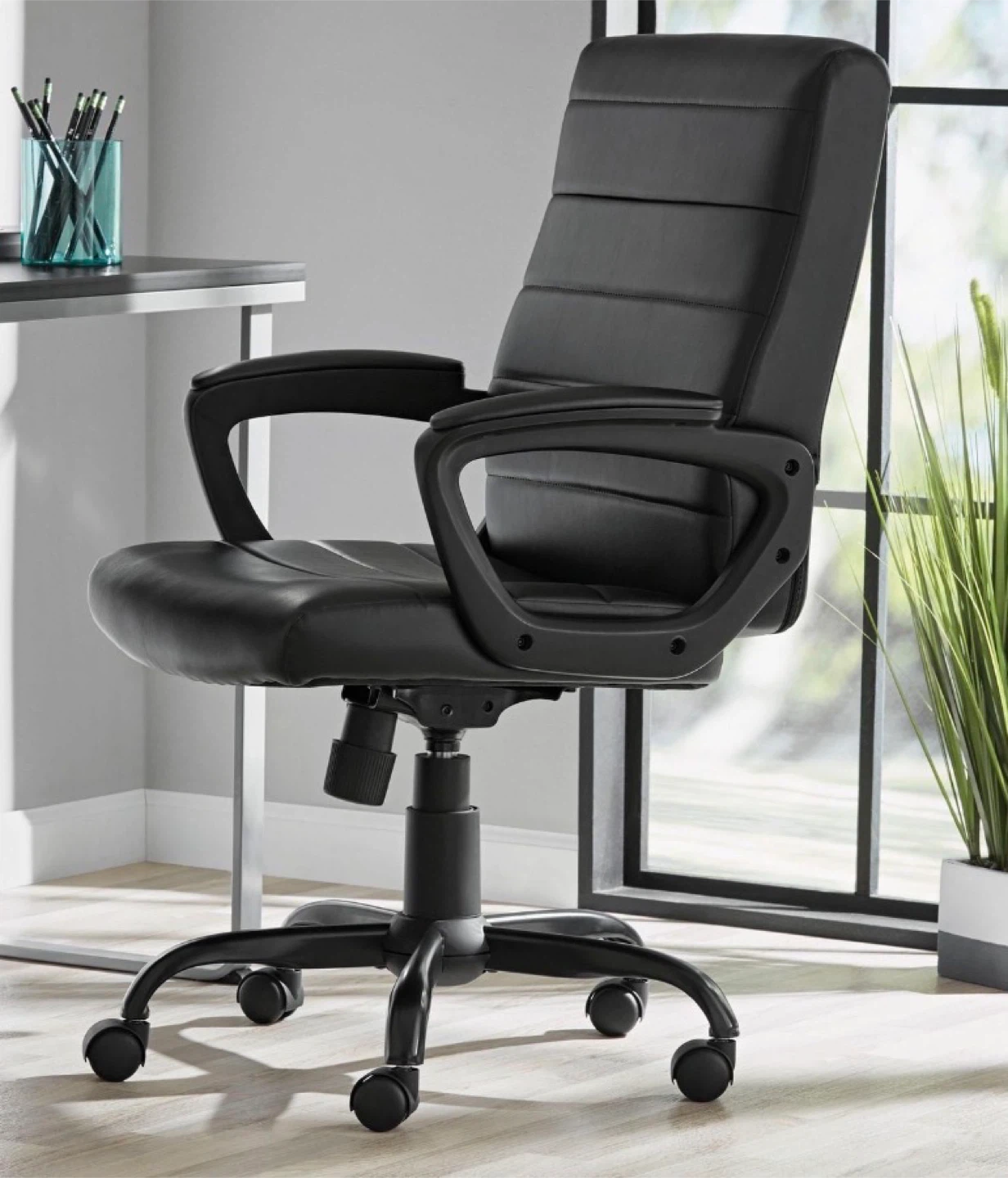 Black Office Chair - photo 3