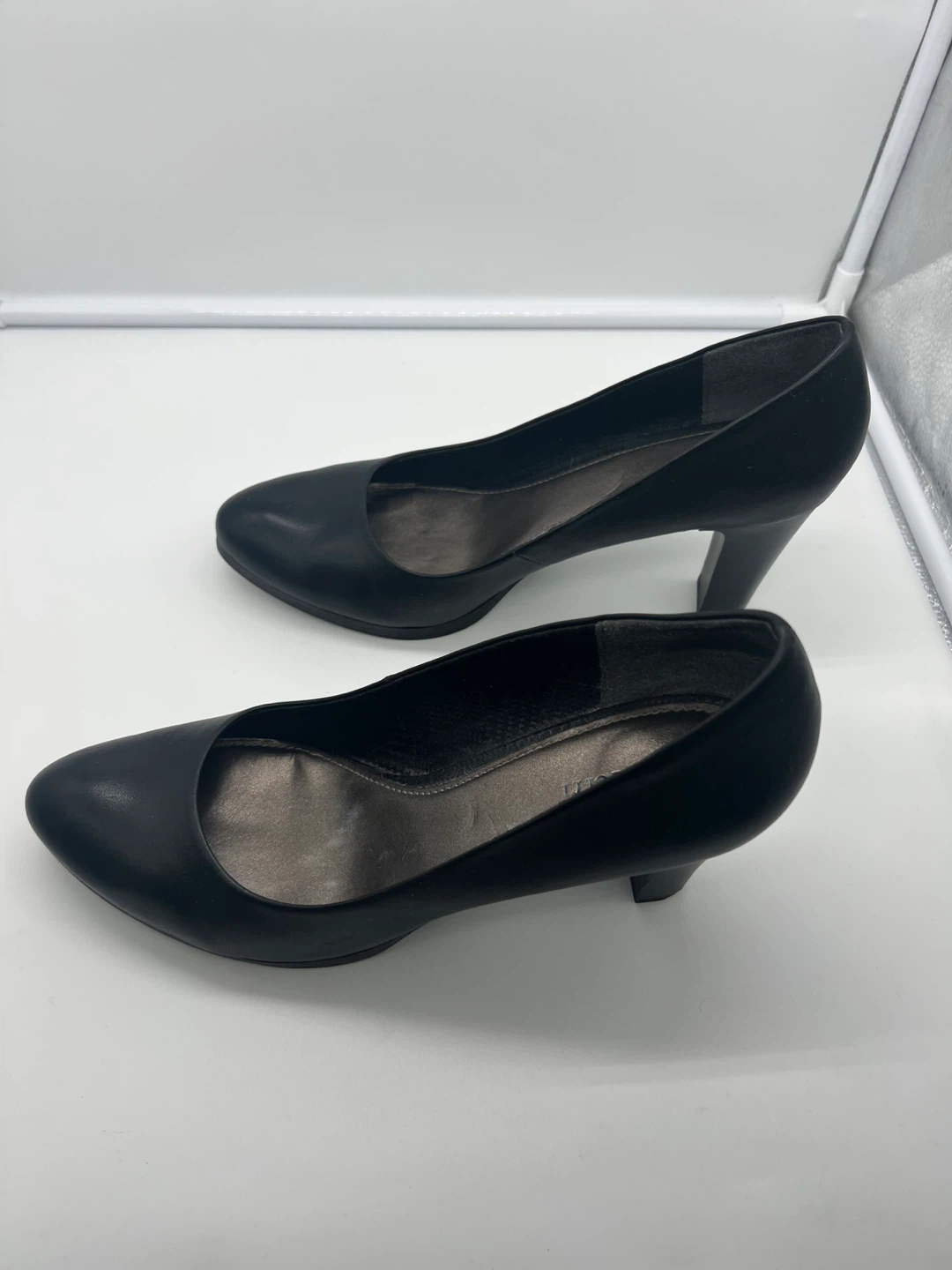 NEW LUCA FERRI Black Faux Leather Heels sz 11 - photo 5