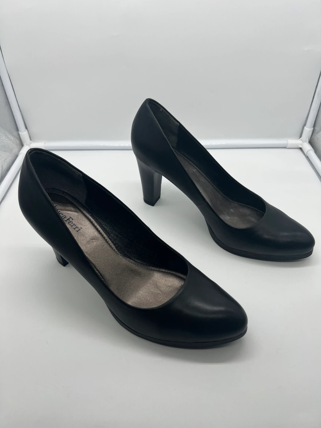 NEW LUCA FERRI Black Faux Leather Heels sz 11