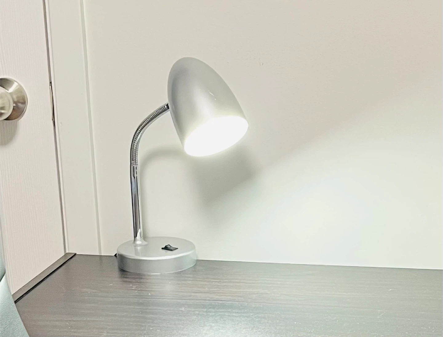 Silver Gooseneck Desk Lamp - photo 3