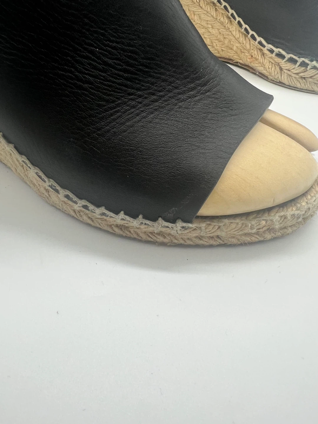 CÉLINE PARIS Black Leather Jute Espadrille Heel Wedges sz 38 - photo 2