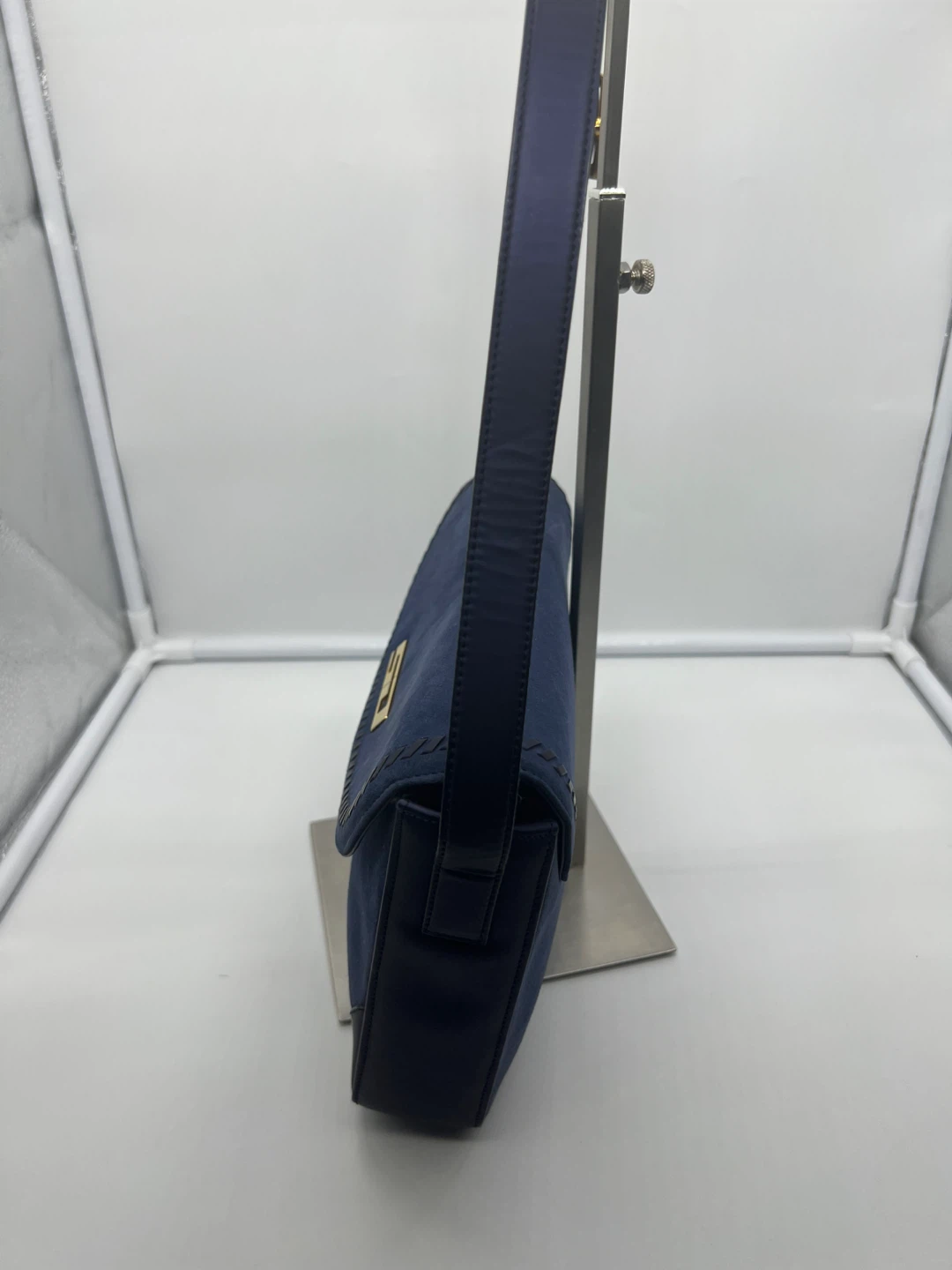 ST. JOHN Vintage Purple Blue Suede Shoulder Bag - photo 3