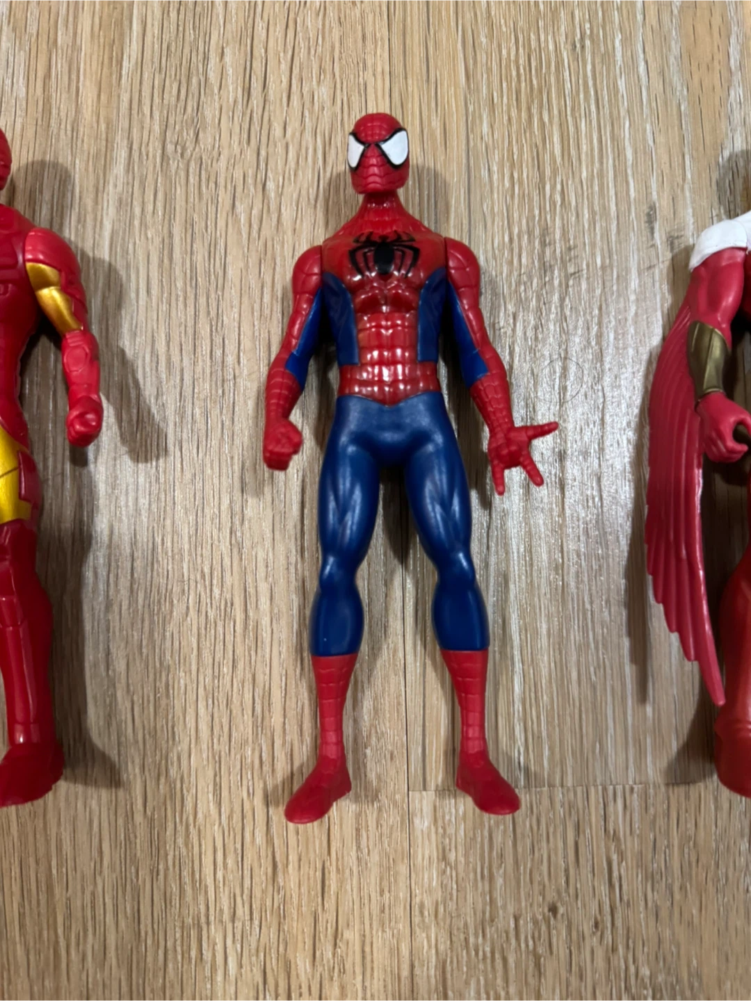 Marvel Avengers 6” Action Figures x 5 - photo 5