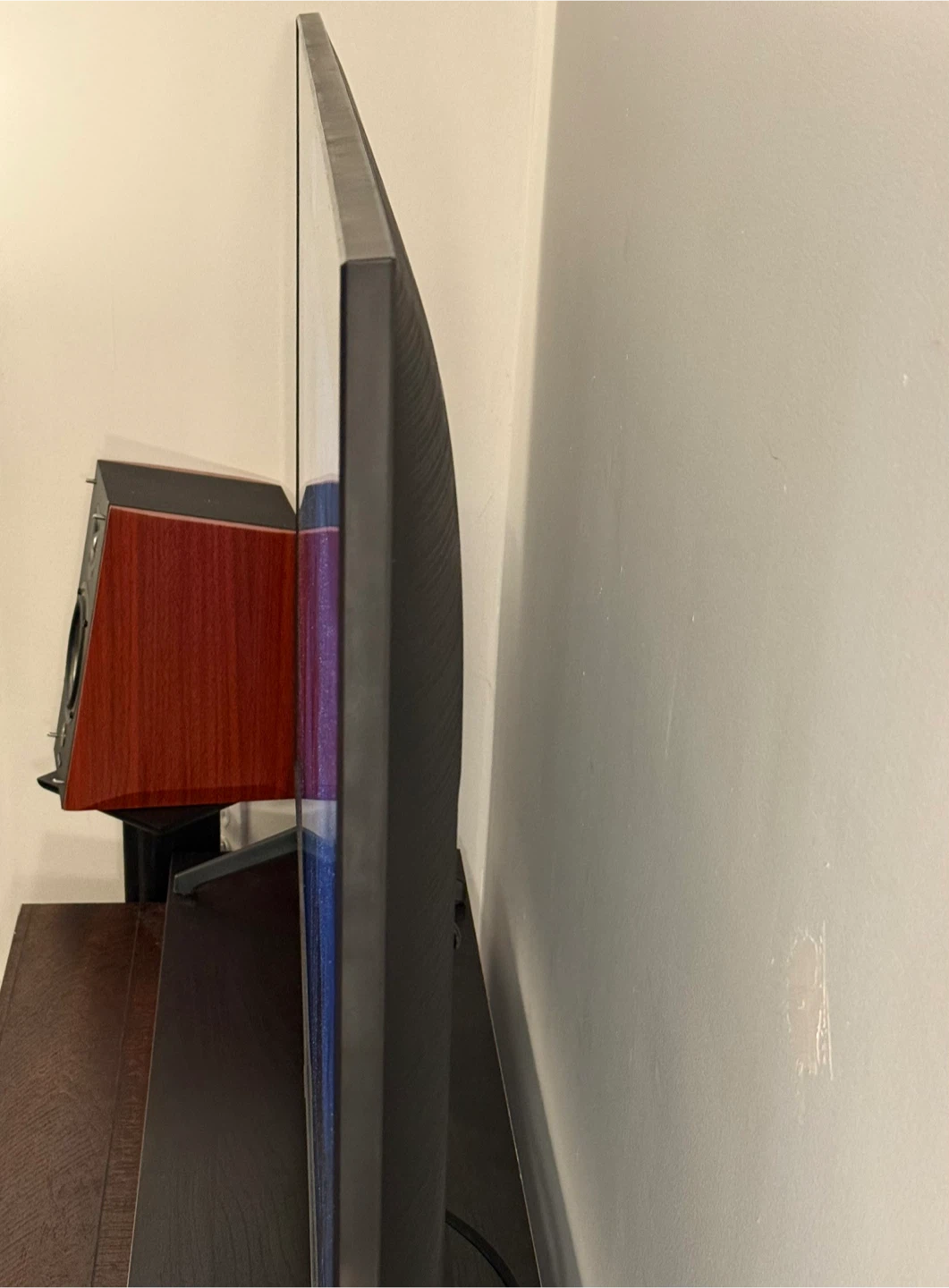 Samsung 50” SMART TV (TU7000) - photo 2