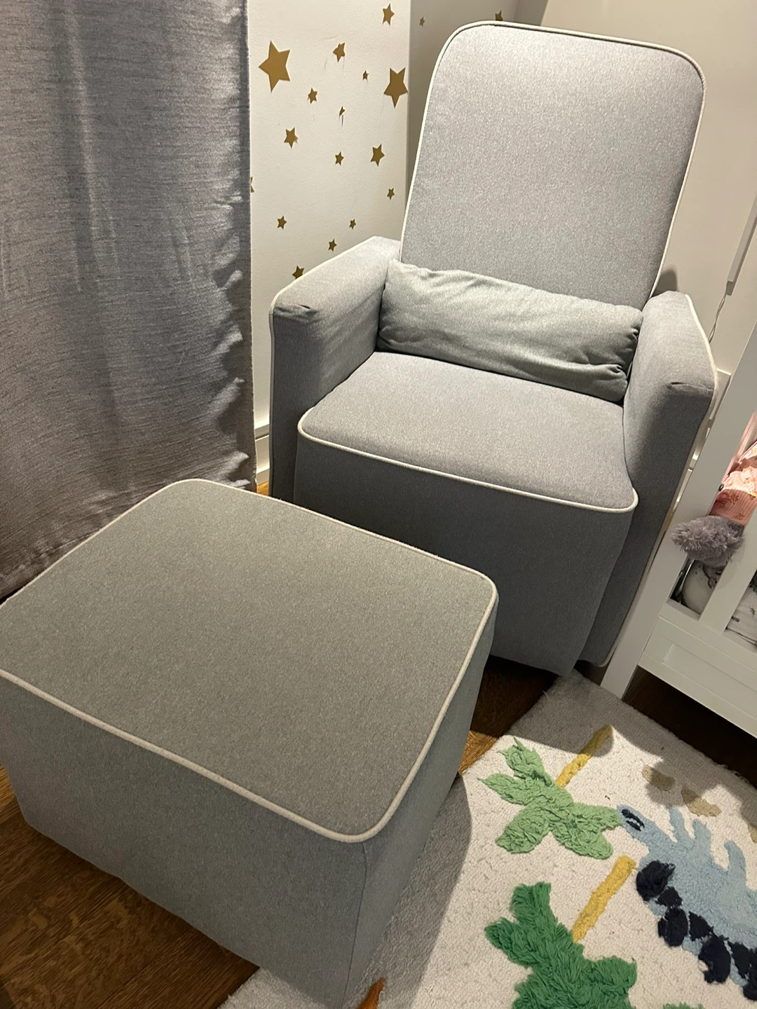 DaVinci Grey Glider Rocking Chair with Ottoman - photo 2