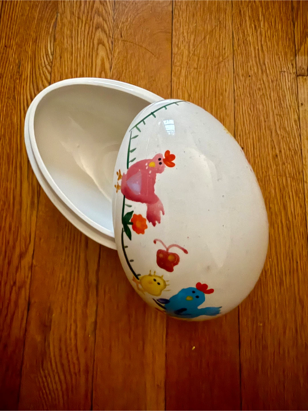 Easter Egg Container with Chicken Design