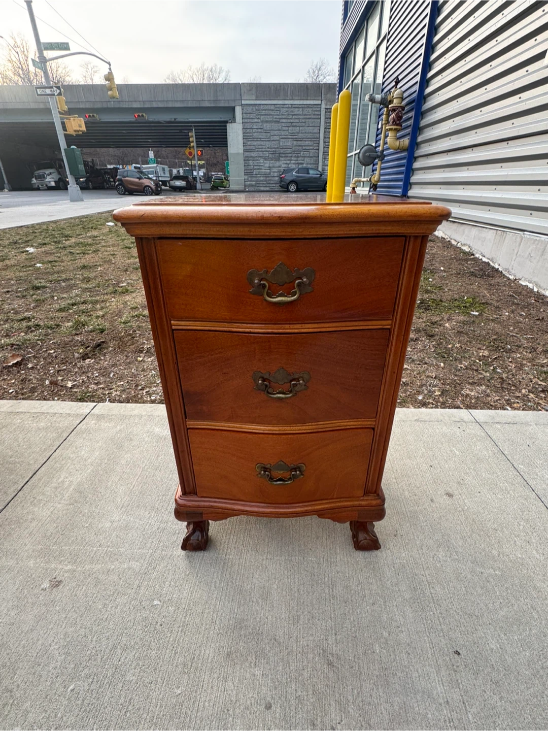 Free delivery night stand