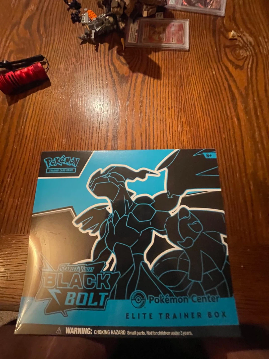 Pokémon TCG: Scarlet & Violet-Black Bolt Elite Trainer Box - photo 2