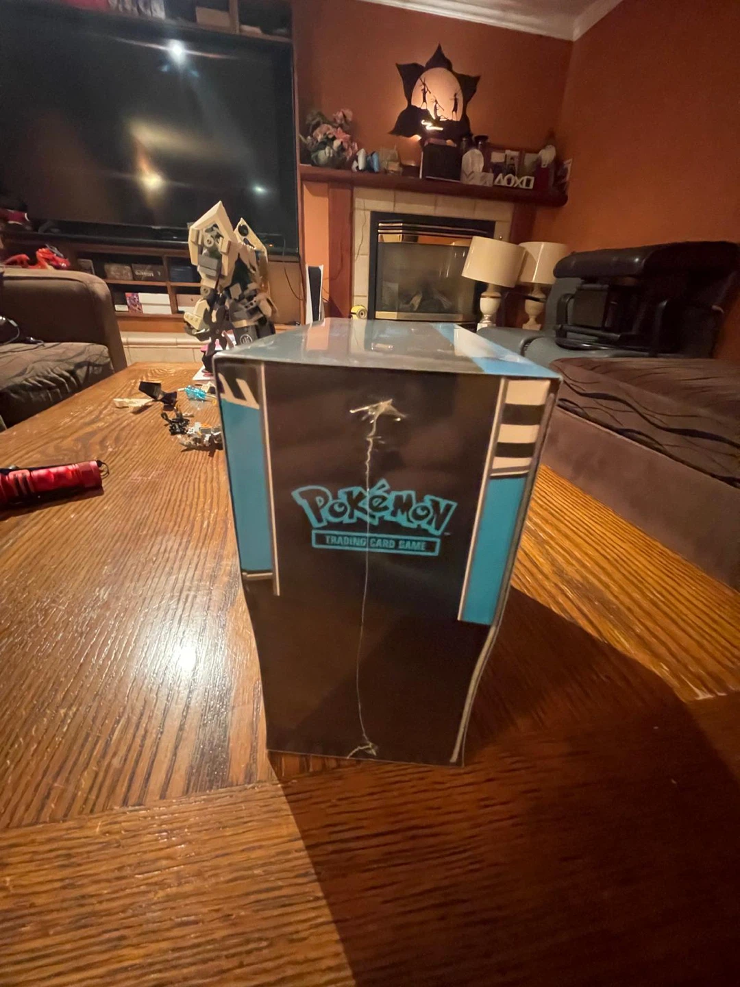 Pokémon TCG: Scarlet & Violet-Black Bolt Elite Trainer Box - photo 4