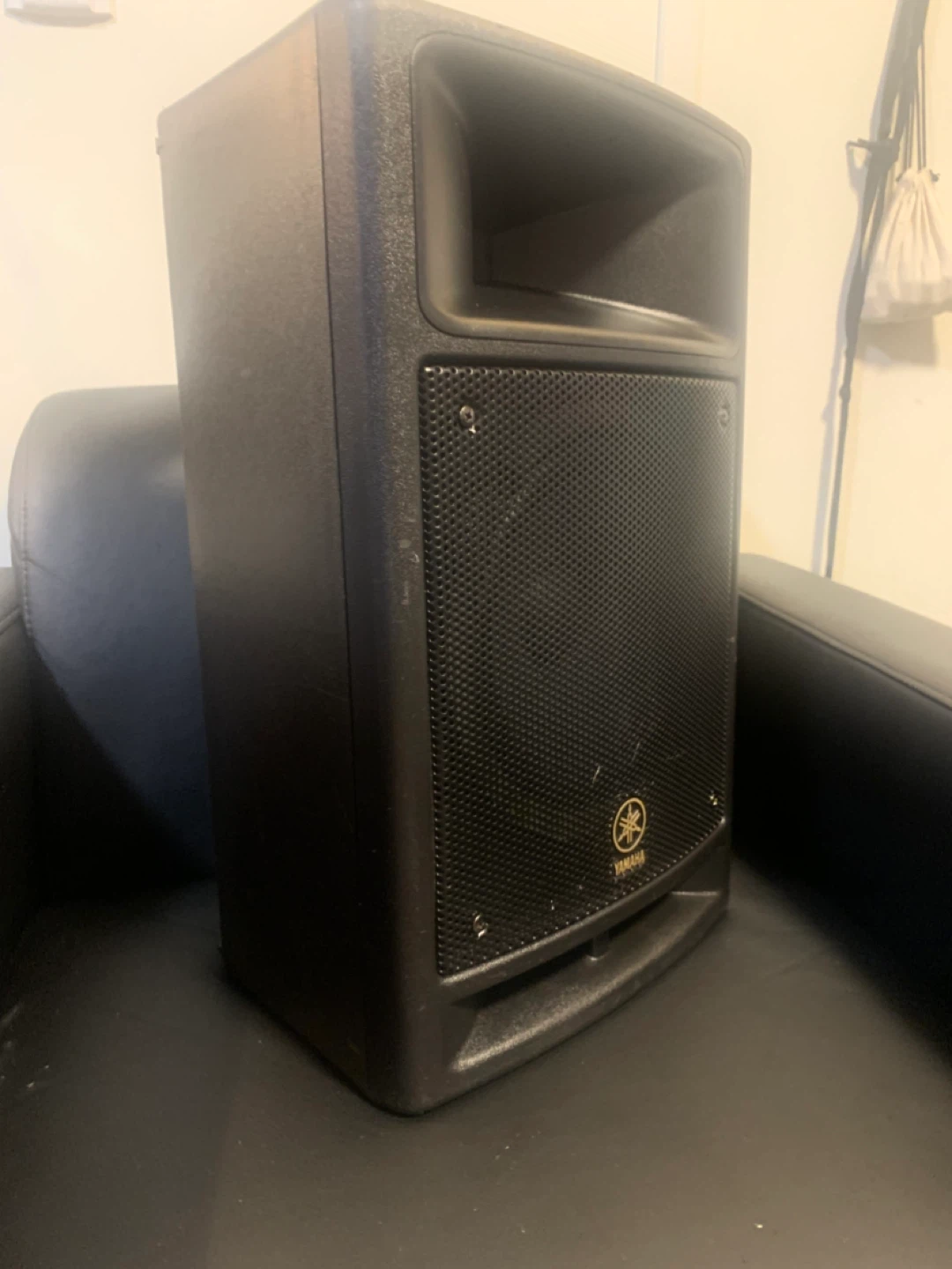 Yamaha Stagepas 300 Portable PA System