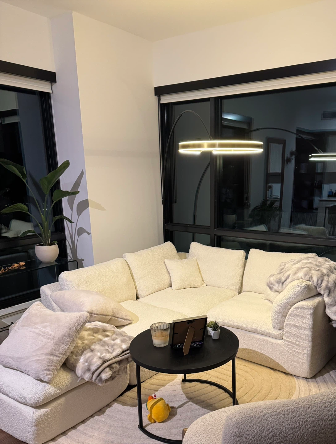 BRAND NEW - Boneless sectional