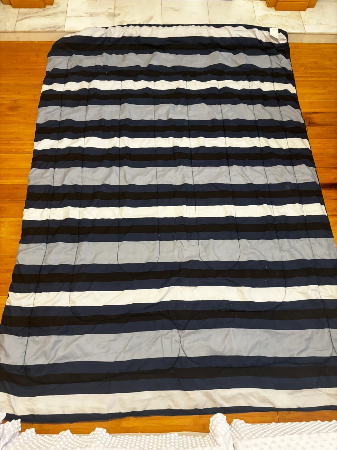 Striped quilt blanket