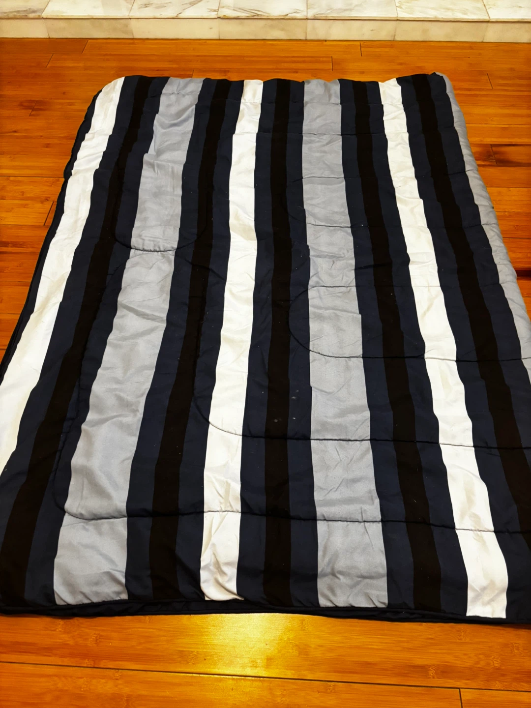 Striped quilt blanket - photo 5