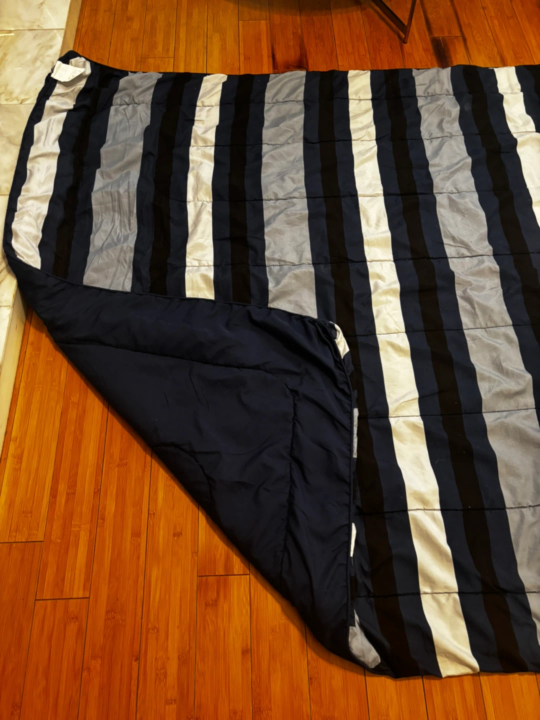 Striped quilt blanket - photo 2