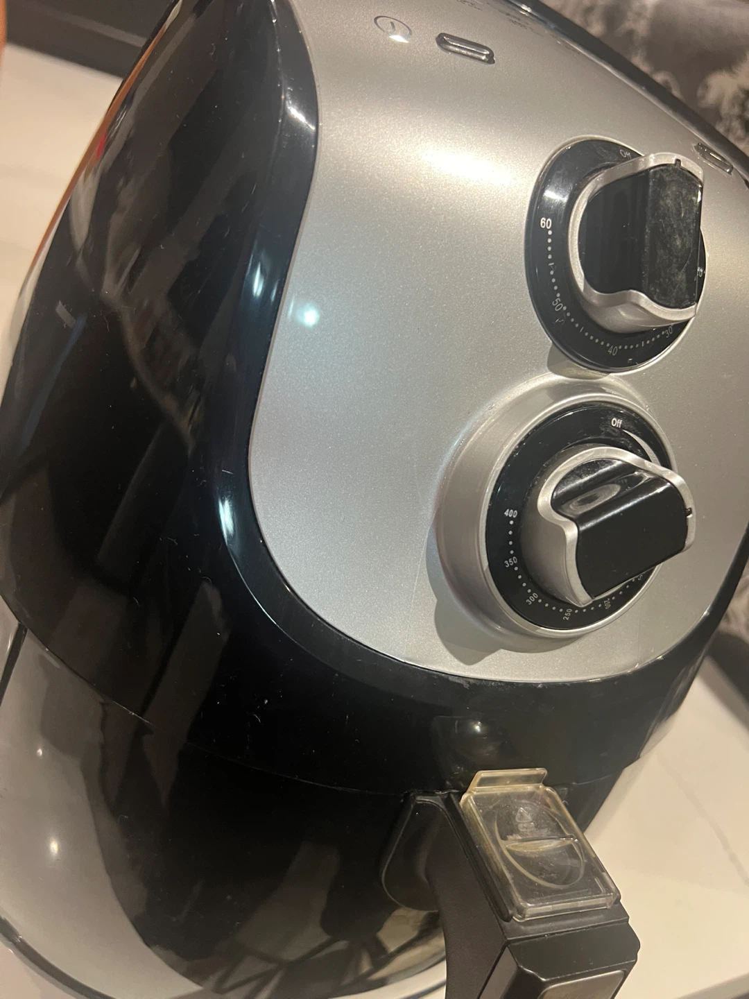Frigidaire Air Fryer - Black & Silver - photo 3