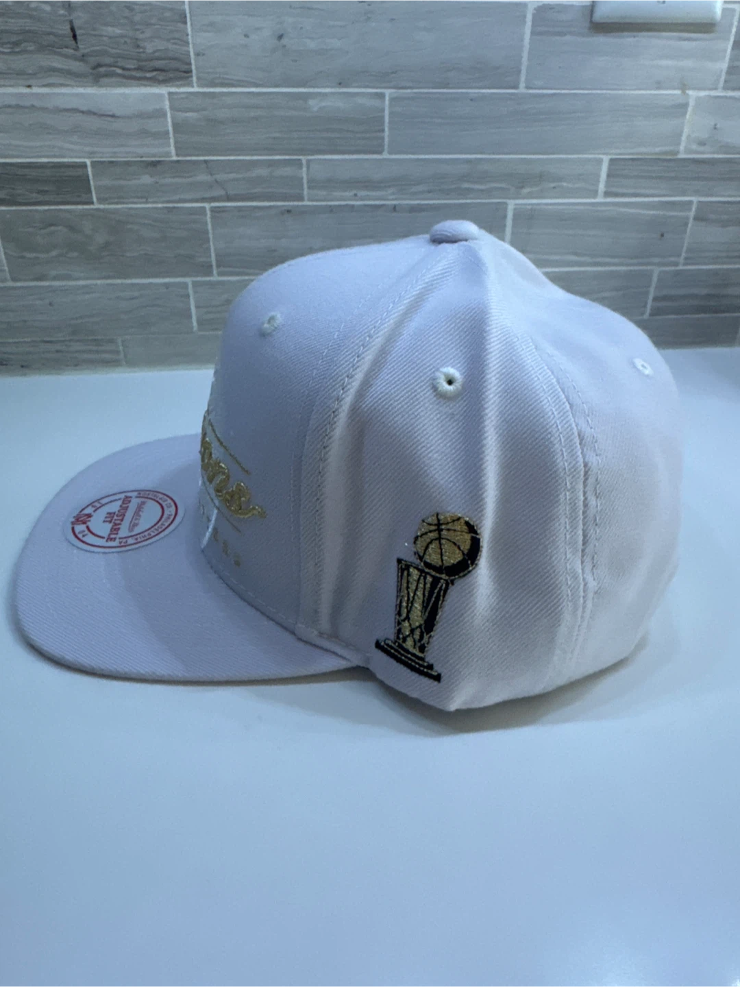 Mitchell & Ness Toronto Raptors 2019 Champions Hat - photo 2