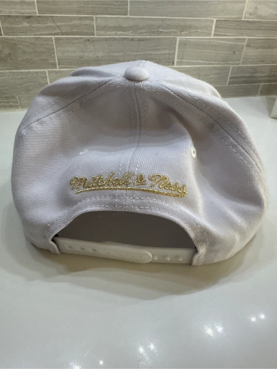 Mitchell & Ness Toronto Raptors 2019 Champions Hat - photo 3