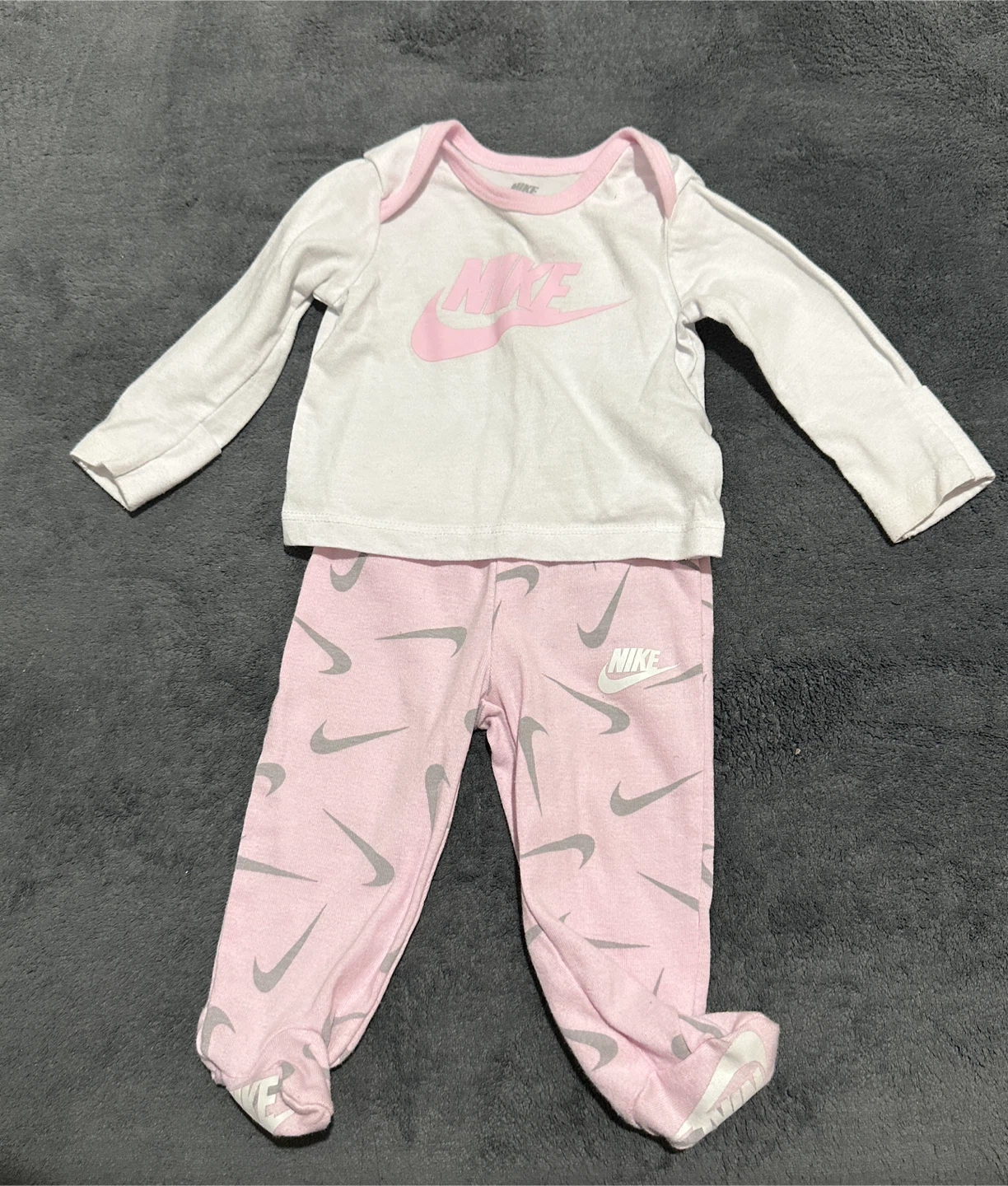 Nike 0-3 Months Baby Outfit Set - Pink & White