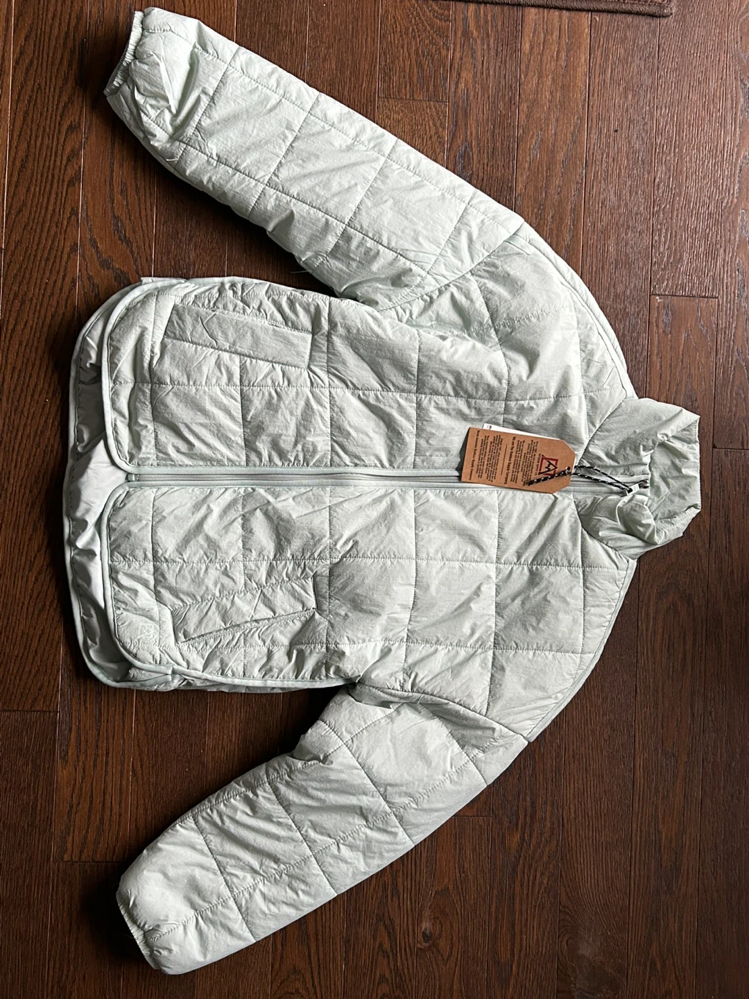Women’s Outdoor Supply Company - Light Green