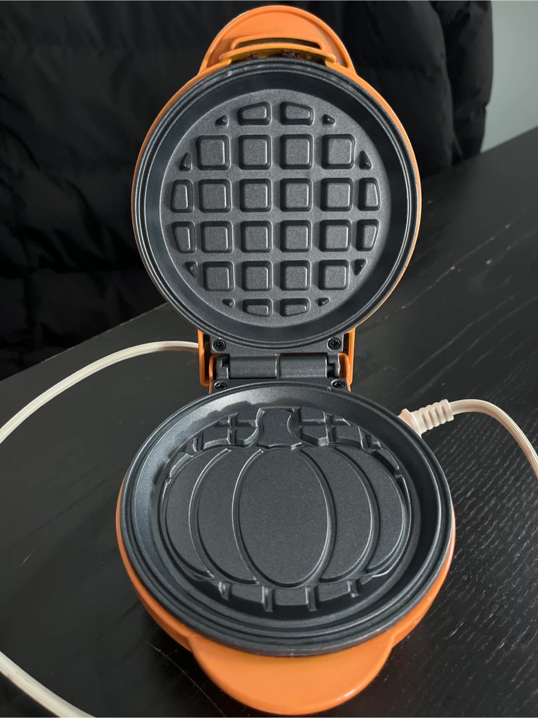 Nostalgia MyMini Pumpkin Waffle Maker - Orange - photo 2