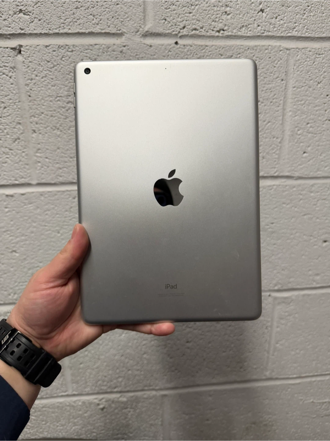 iPad 9th Gen - photo 3