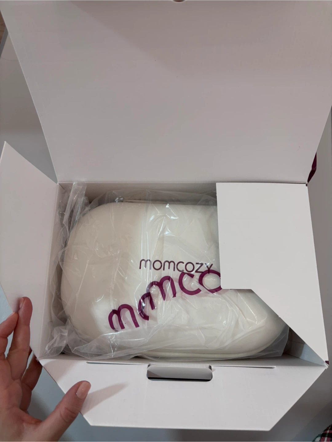 Momcozy M5 Wearable Breast Pump - Gently Used - photo 2