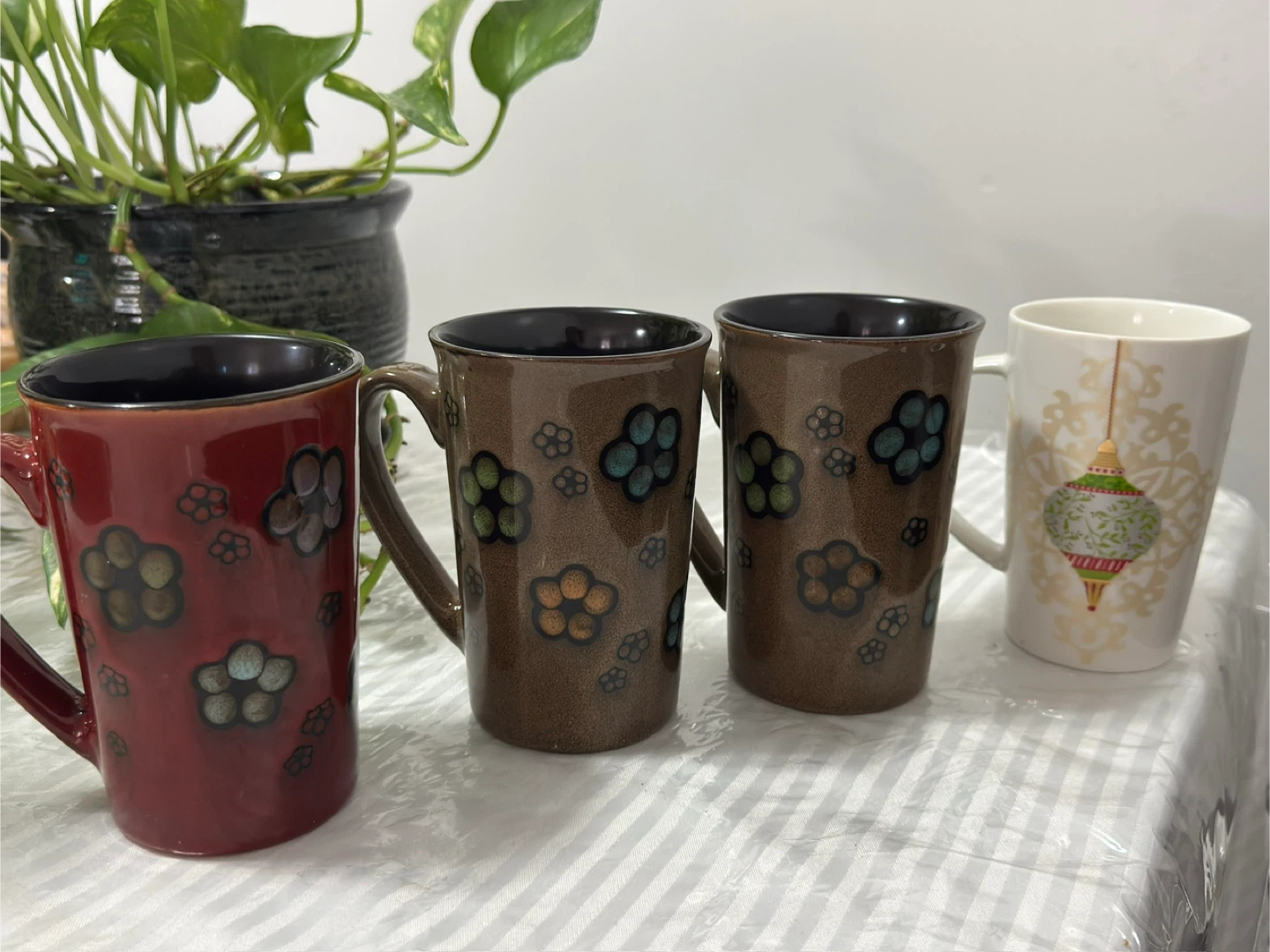 Red & Brown Floral Coffee Mugs