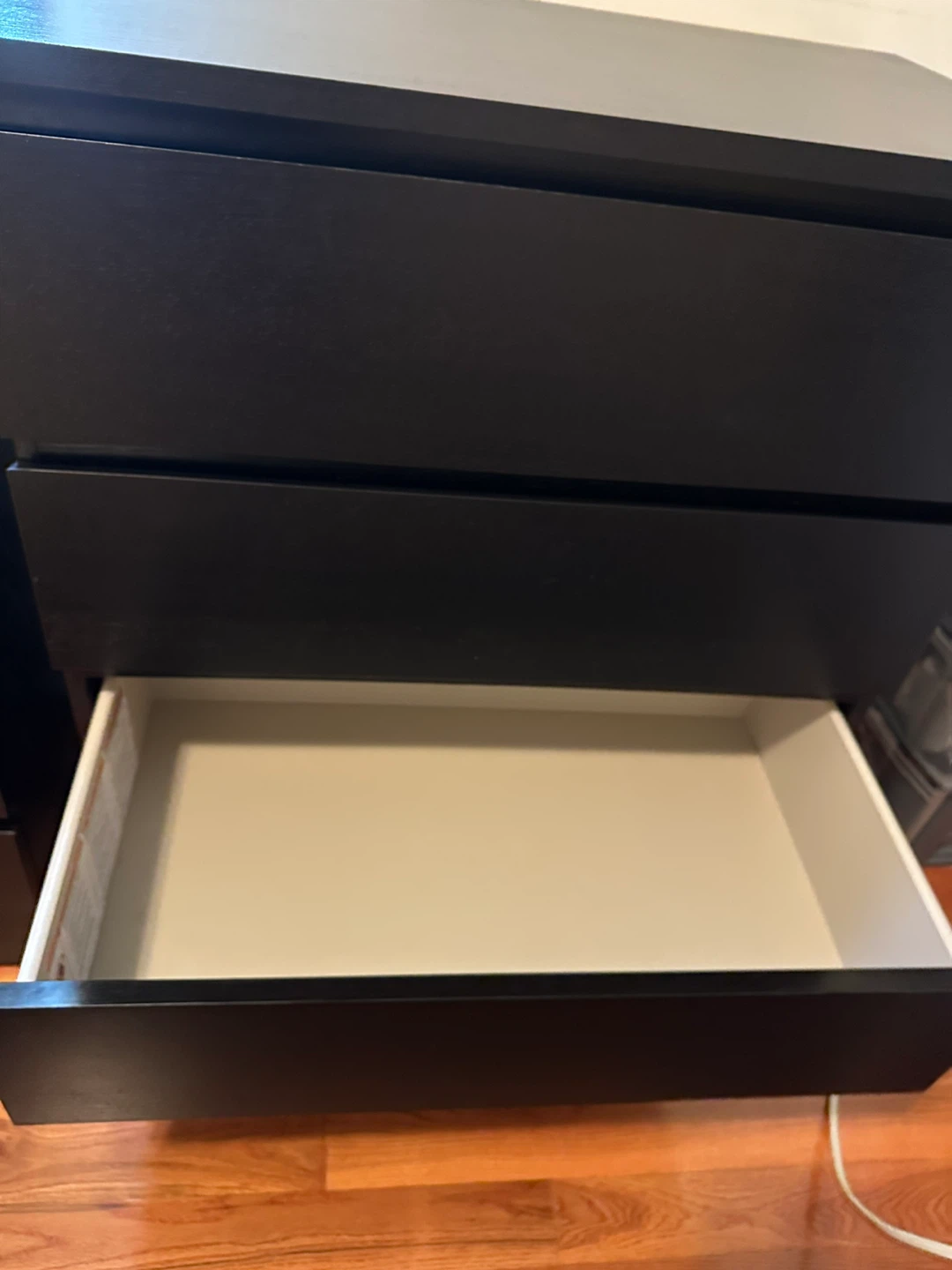 4-Drawer black dresser - photo 5
