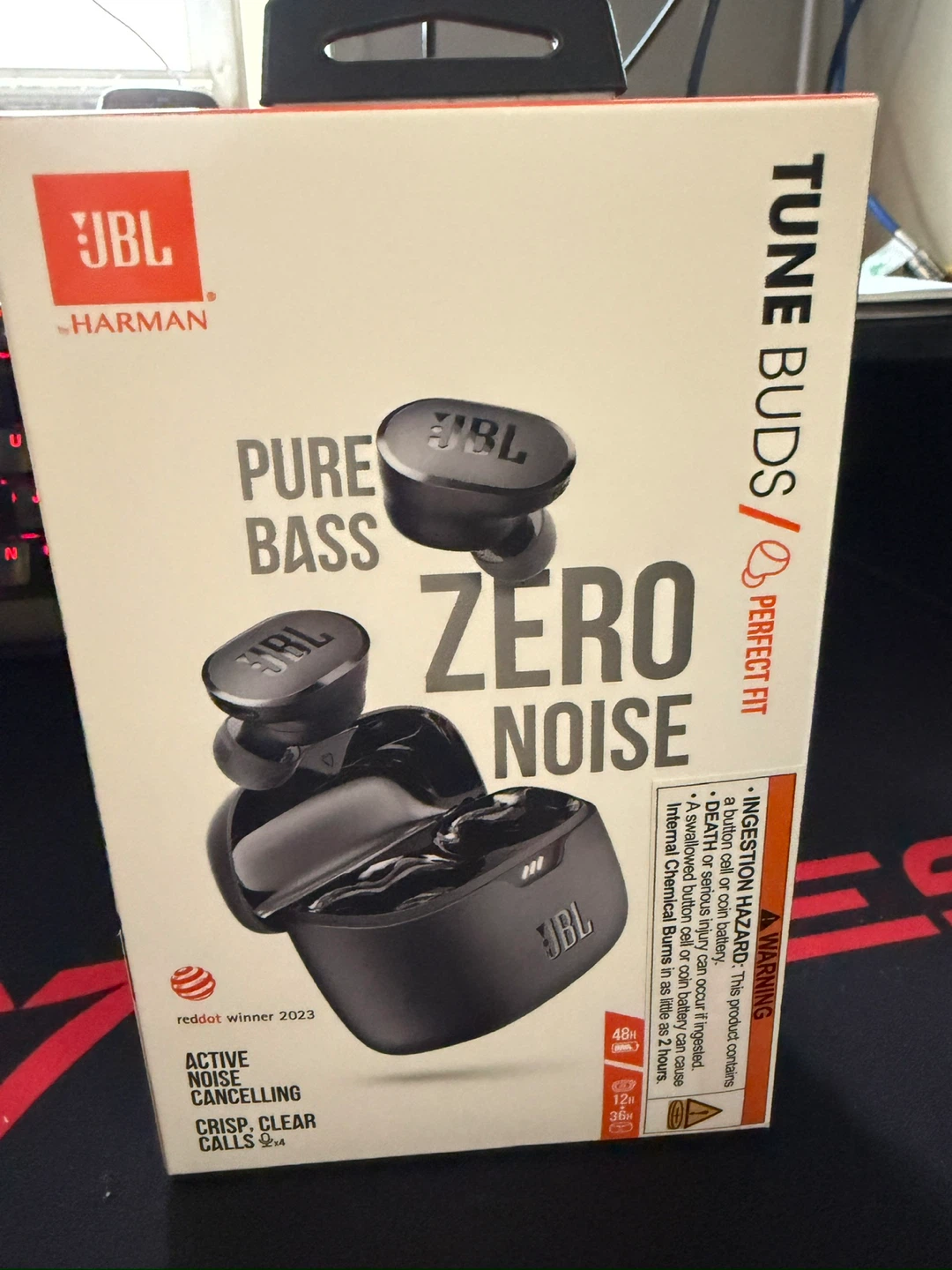 New JBL Tune Buds - Zero Noise, Pure Bass
