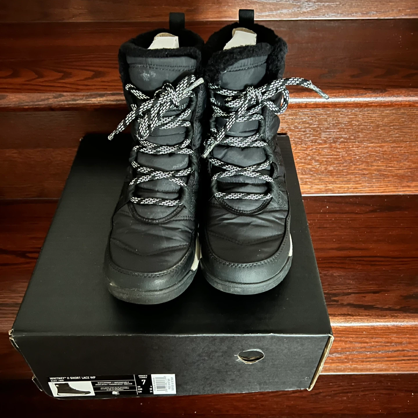 Sorel Whitney II - ladies size 7 - photo 2