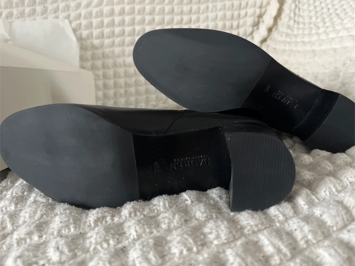 (NEW)Ralph Lauren Cassie Booties - Size 7.5B - photo 4