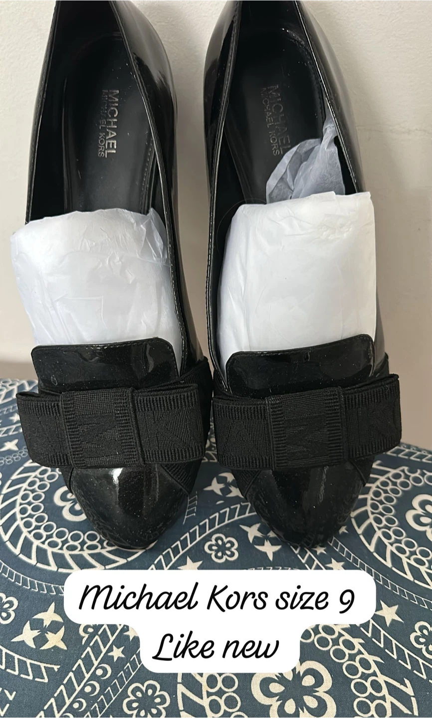 Michael Kors Black Patent Heels - Size 9 (Like New)